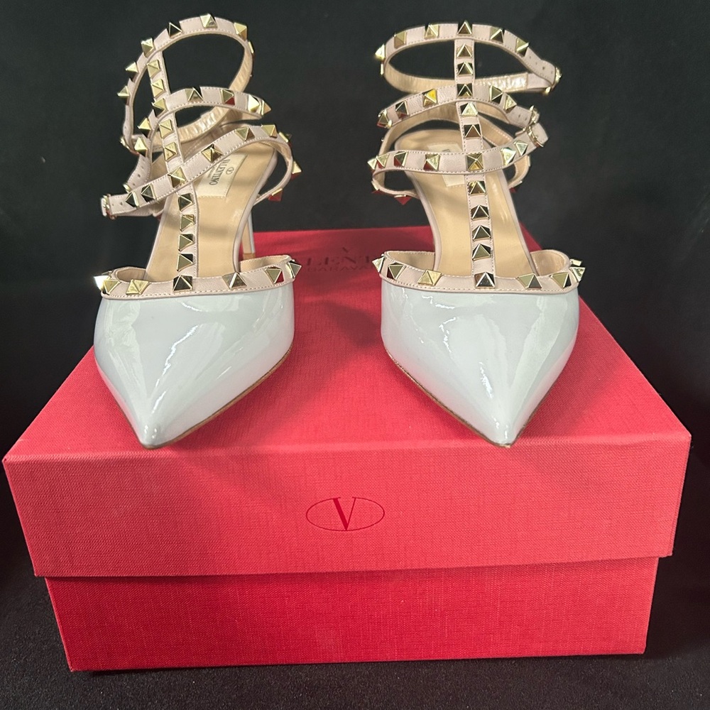 Valentino Rockstud Caged Pumps Pale Blue/Gray used in a size 42 65mm